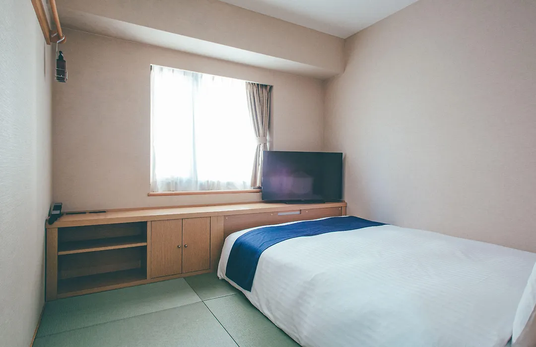 Hamilton Hotel Blue-1