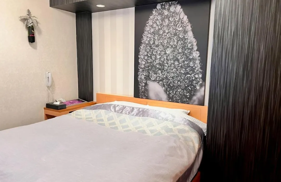 Hotel Opus -Adult Only--1